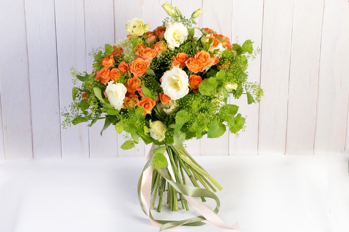 Bouquet of Orange Roses and White Eustoma