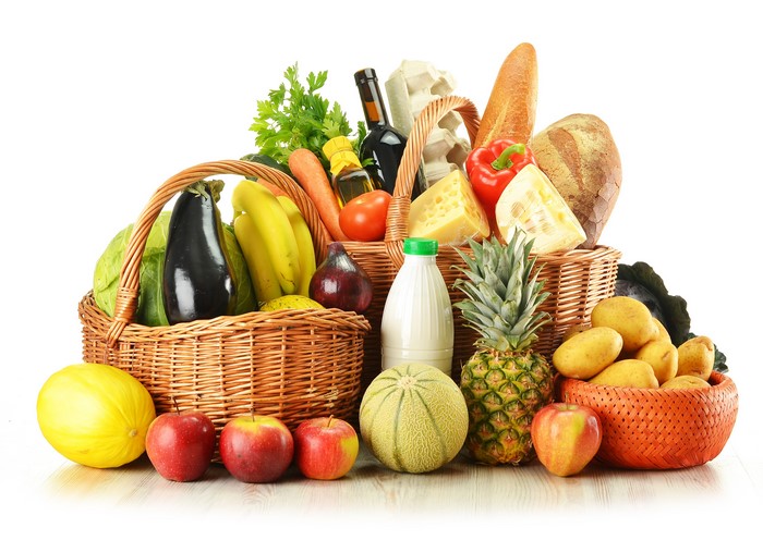 4K Vegetables and Fruit in Wicker Baskets
