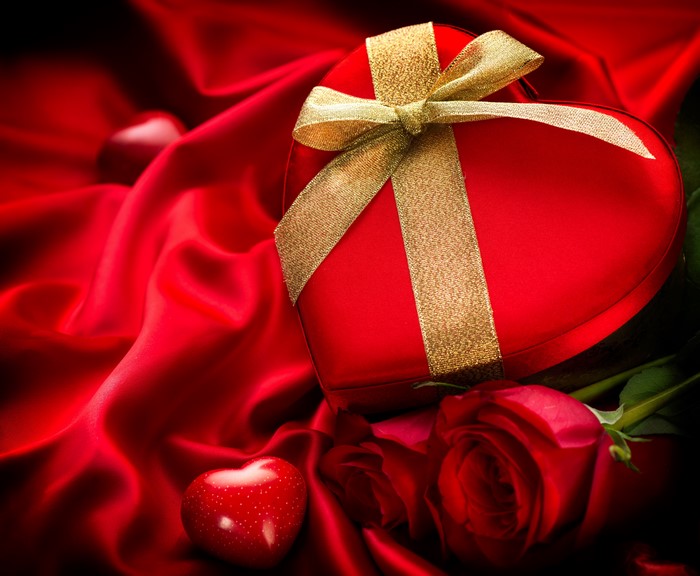 Valentine's Day Heart Gift Box with Roses