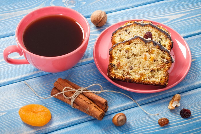 Coffee with Pound Cake, Cinnamon, and Nuts