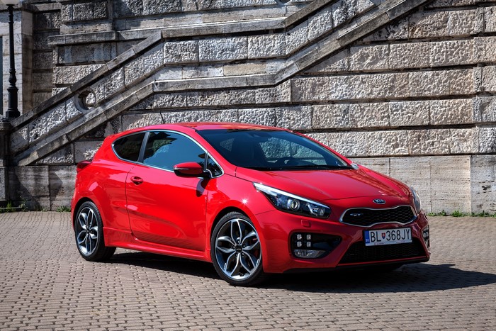 Red 2015 Kia Cee'd GT