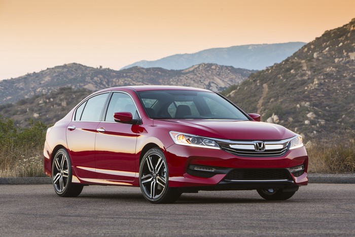 2015 Honda Accord US-spec Sport Sedan