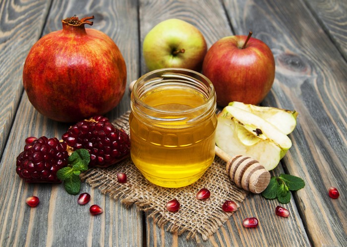 Honey, Apples, Pomegranate, Wood planks, Jar, Grain, HD Wallpaper ...