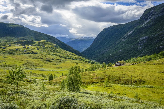 Tindevegen Norway Mountains Grasslands Clouds