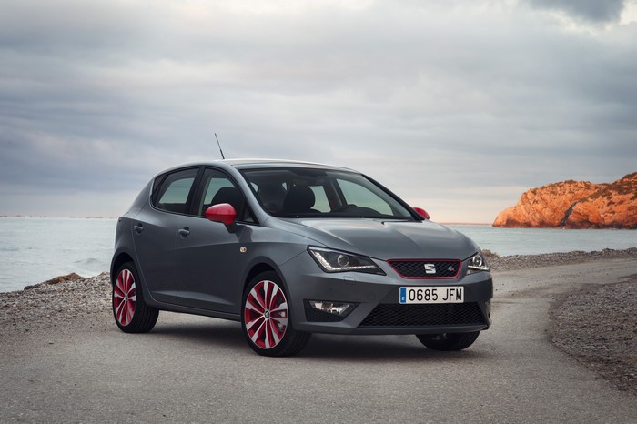 Grey Seat Ibiza 2015 with red accents
