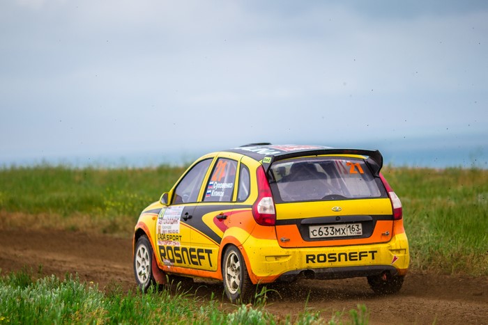 Yellow Lada Kalina RC rally car with Rosneft branding