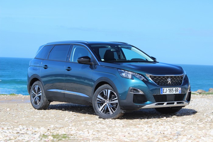Peugeot 5008 SUV parked by the ocean