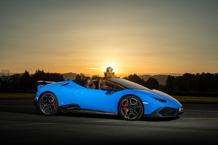 4K Light Blue Lamborghini Spyder at Sunset