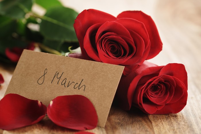 Red Roses and 8 March Card