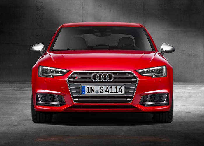 2015 Audi S4 Sedan Front View
