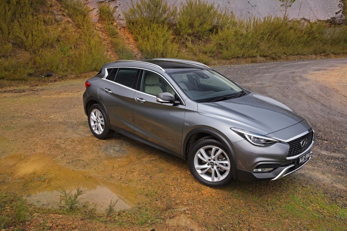 2016 Infiniti QX30 2.0t AWD