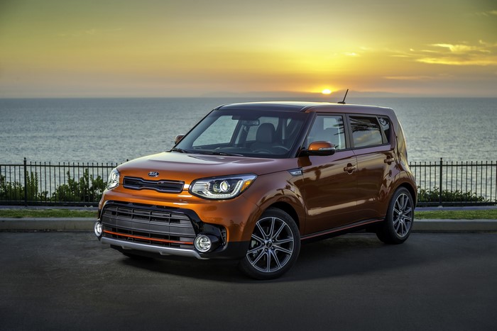 2017 Kia Soul Turbo in Orange Metallic