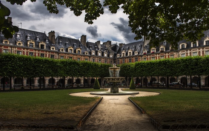 Place des Vosges Fountain and Buildings, Paris