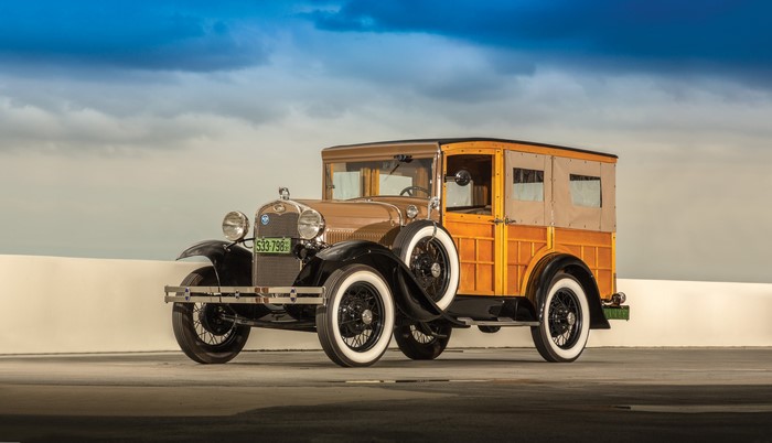4K Ford Woody Station Wagon