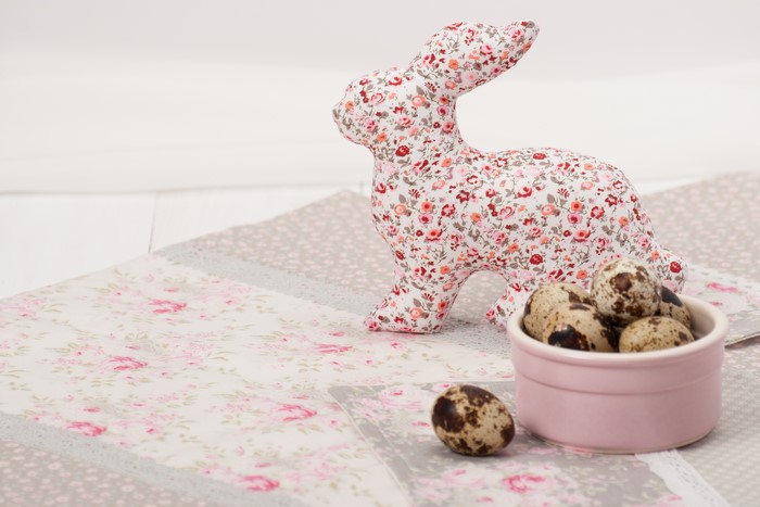 Easter bunny decoration with quail eggs