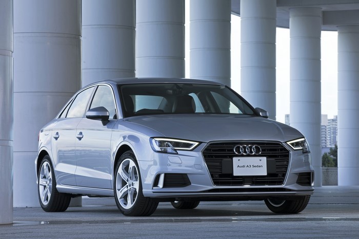 4K 2017 Audi A3 Sedan 1.4 TFSI Metallic Grey