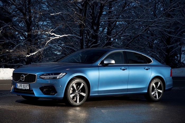Blue Volvo S90 T5 R-Design in Winter