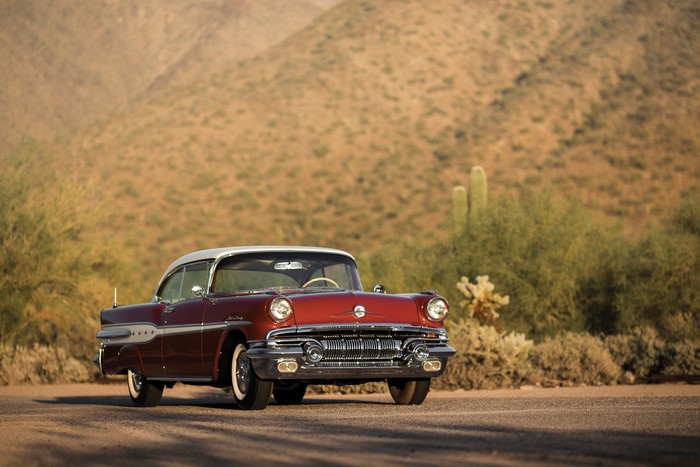 1957 Pontiac Star Chief Custom Catalina Coupe in desert