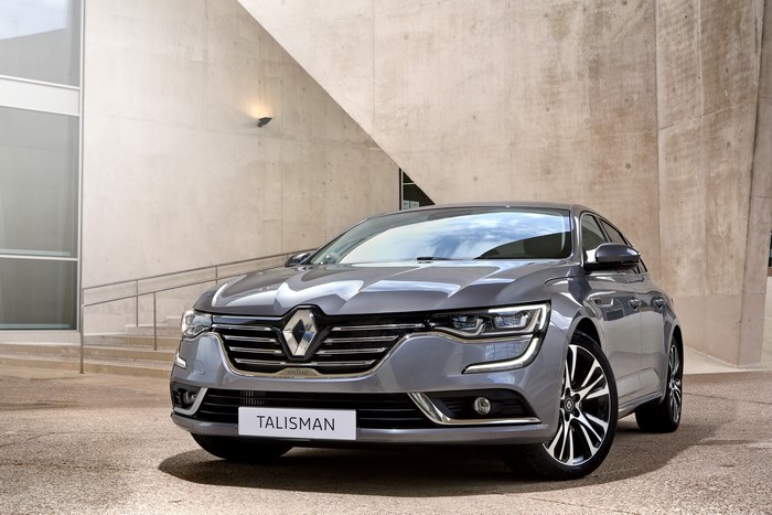 4K Renault Talisman Grey Front
