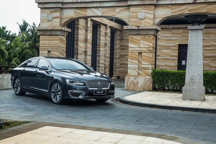 4K 2017 Lincoln MKZ