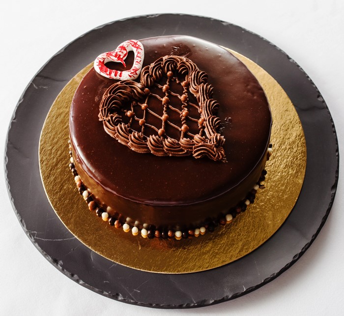 Chocolate cake with heart decoration