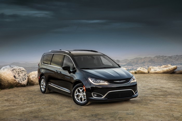 Black 2017 Chrysler Pacifica Touring-L Plus