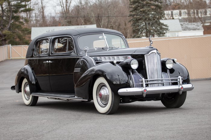 1940 Packard 180 Custom Super Eight Formal Sedan