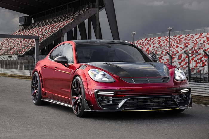 4K 2017 Mansory Panamera (971) Porsche on race track