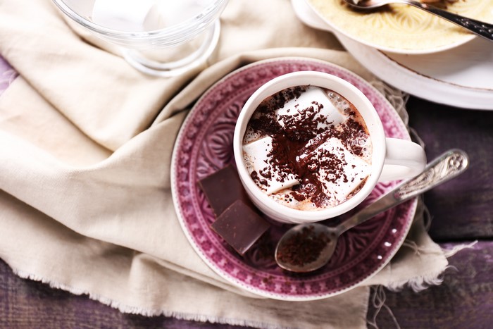 Hot chocolate with marshmallows and chocolate pieces