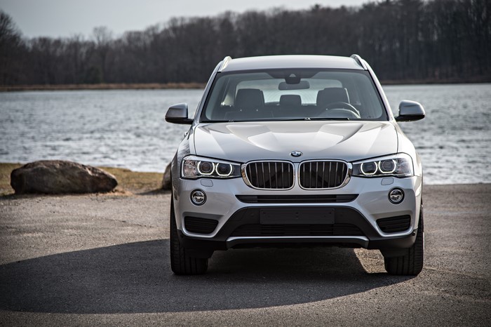 White BMW X3 F25 Crossover