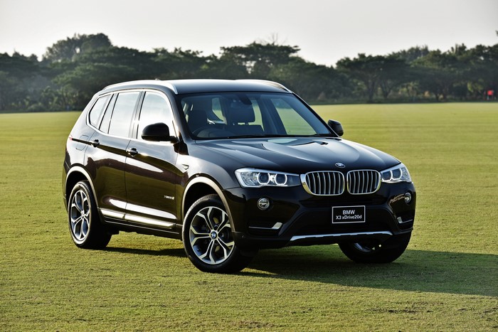 Black BMW X3 xDrive20d F25 Crossover