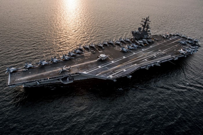 USS Ronald Reagan (CVN 76) aircraft carrier from above