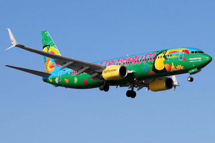 TUI fly Boeing 737-8K5 'Tropifrutti' airplane