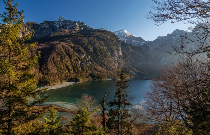 Lake and mountains in Austria
