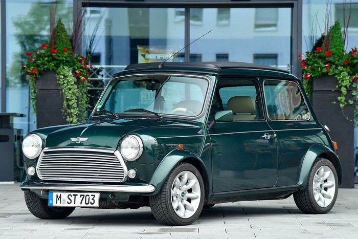 Green Mini Rover Knightsbridge Final Edition