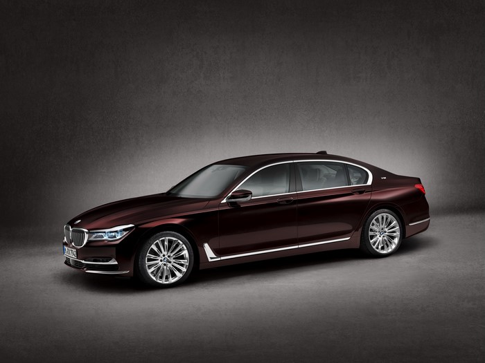 BMW 7-Series G12 Sedan