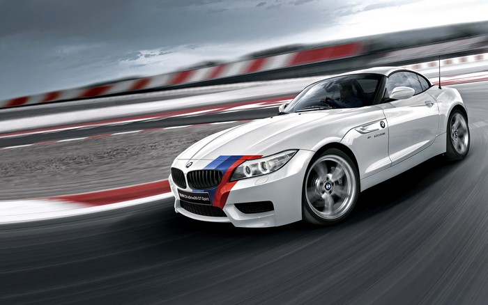 4K White BMW E89 Roadster on a Racetrack