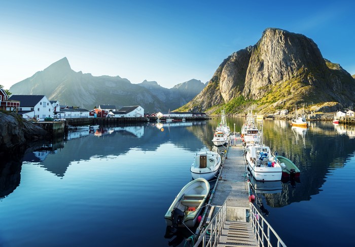 Reine Lofoten Norway Boats Mountains Marina