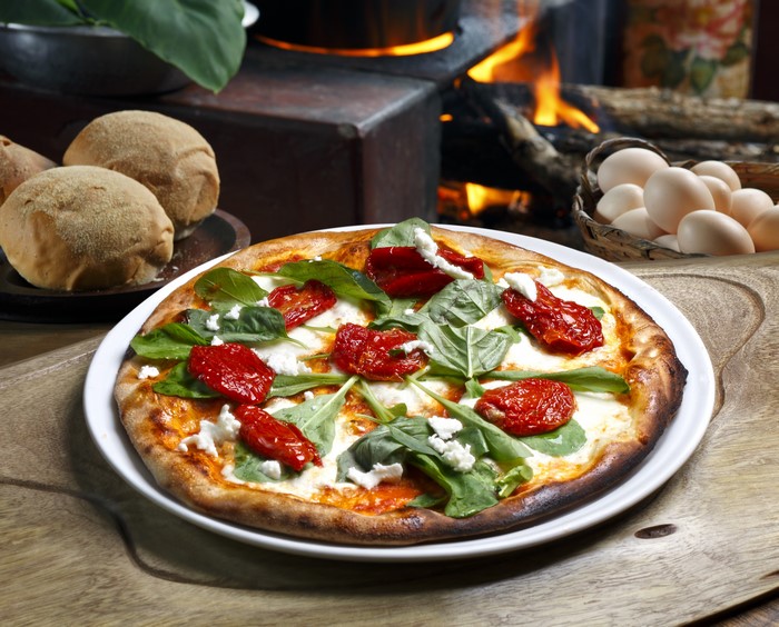 Pizza with Sun-Dried Tomatoes and Basil