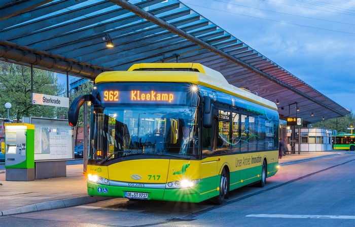 Solaris electric bus 962 Kleekamp at Sterkrade station