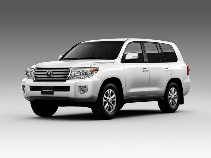 White Toyota Land Cruiser