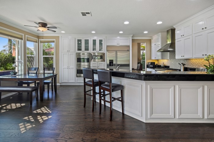 Modern Kitchen with Dining Area and Island