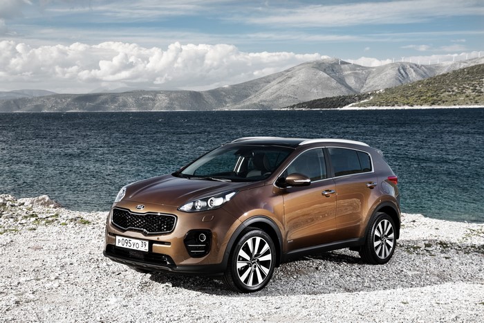 Brown Kia Sportage Crossover by the Sea