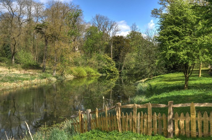 Pond and trees in Stowe Landscape Gardens, England