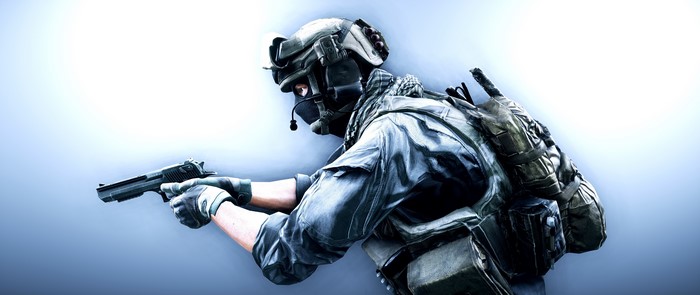 Soldier aiming a pistol in Battlefield 4