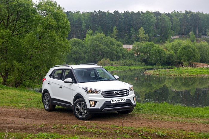 White 2016 Hyundai Creta parked by a lake