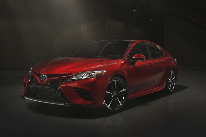 Red Toyota Camry 2017 XSE