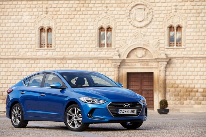 Blue 2016 Hyundai Elantra Metallic