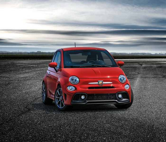 4K Red 2016-17 Abarth 595 on Asphalt