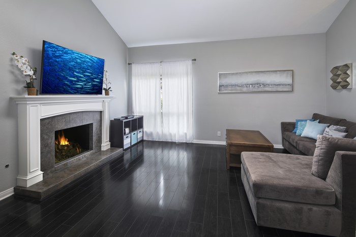 Living room with fireplace and sofa